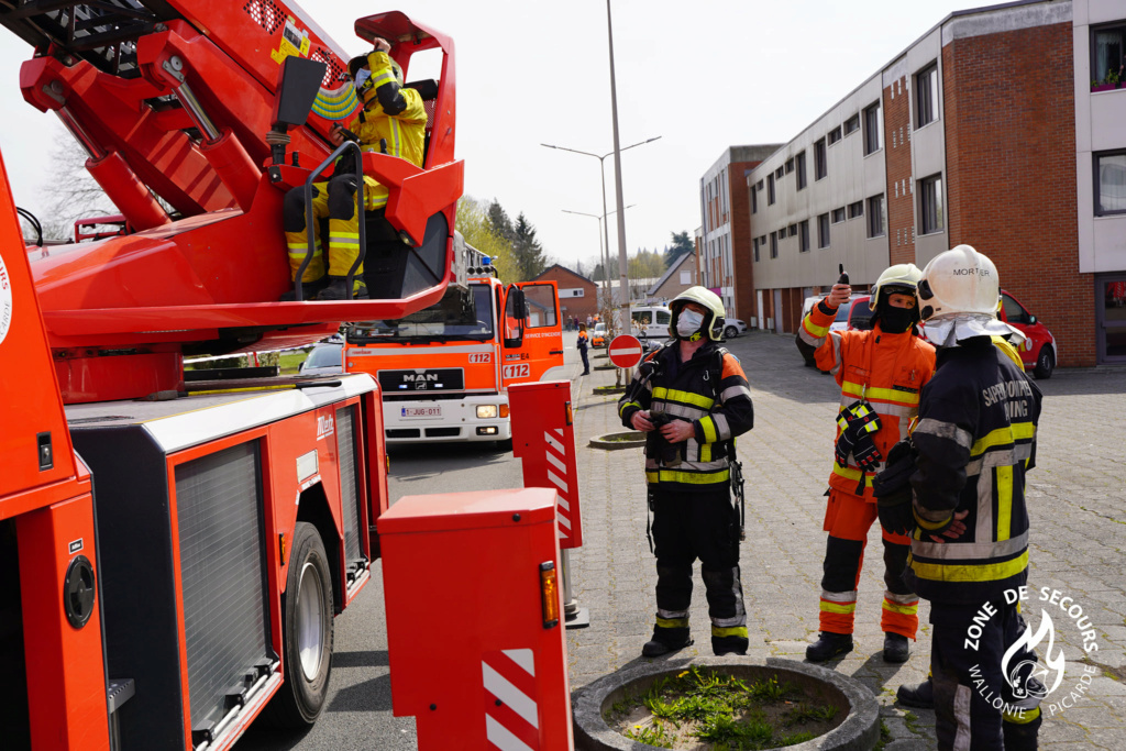 Une quinzaine d'intoxiqués lors d'un incendie à Tournai, PIM déclenché (9-04-2021 + photos) 17116910