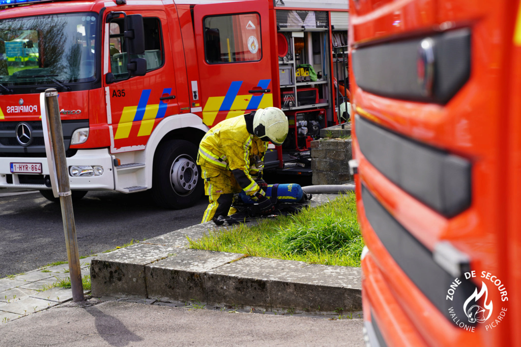 Une quinzaine d'intoxiqués lors d'un incendie à Tournai, PIM déclenché (9-04-2021 + photos) 17146910