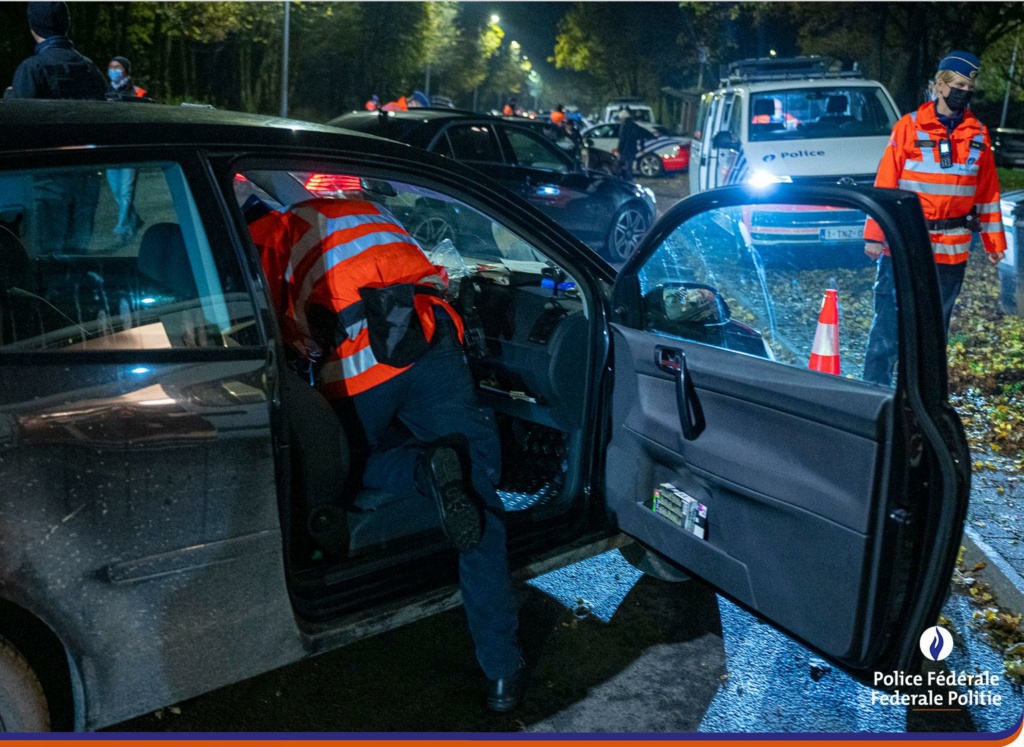 8 PV judiciaires dressés lors d'une vaste opération policière dans l'arrondisemment de Namur (18 & 19-11-2021 + photos) 20211112