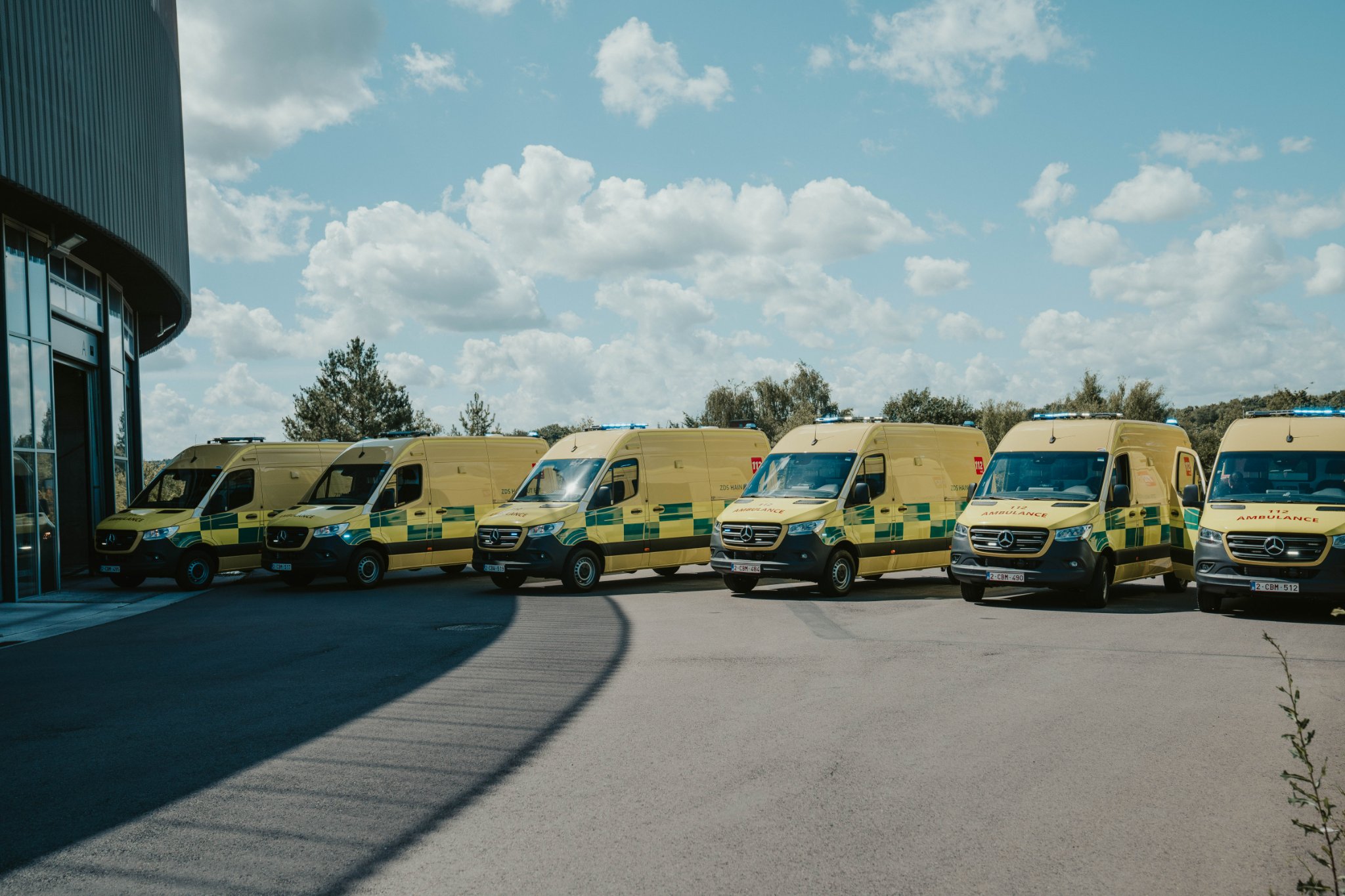 Nouvelles ambulances à la Zone de Secours Hainaut Est 28939710