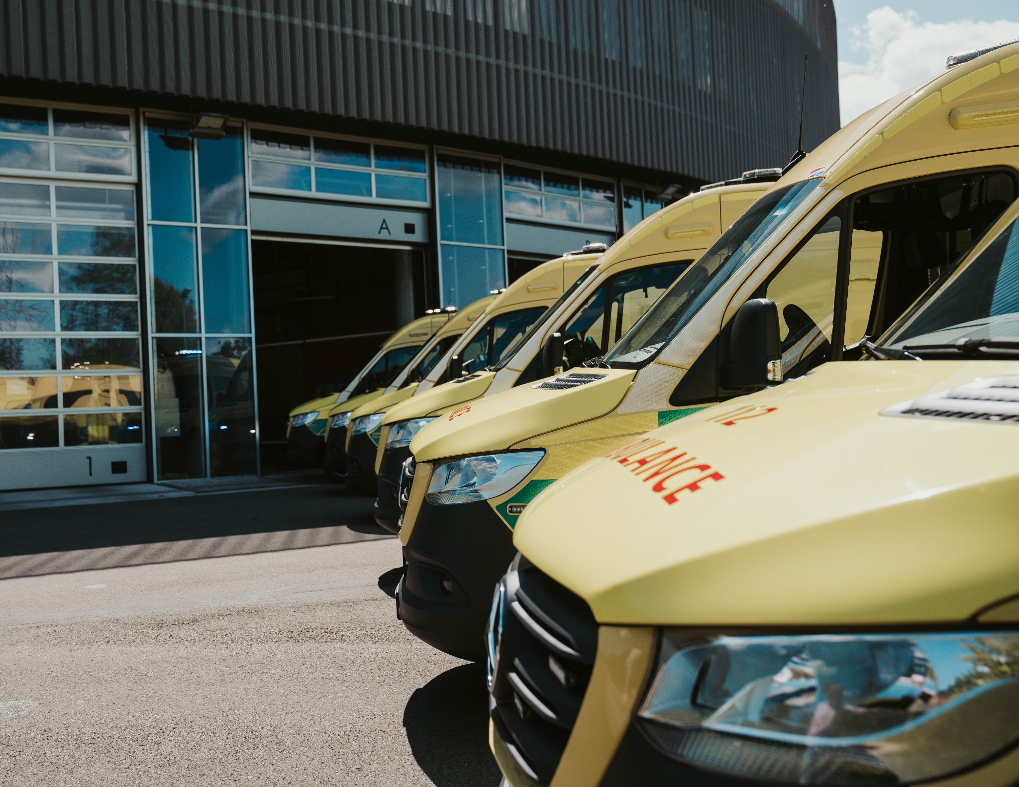 Nouvelles ambulances à la Zone de Secours Hainaut Est 29023310
