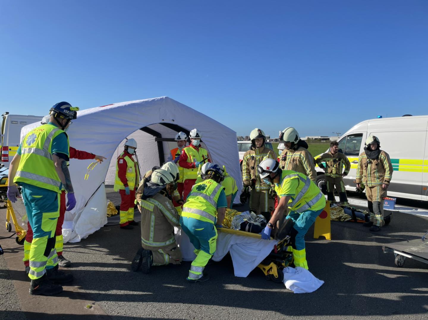 Exercice catastrophe à L'aéroport d'ostende (18-10-2022 + photos) 31208511