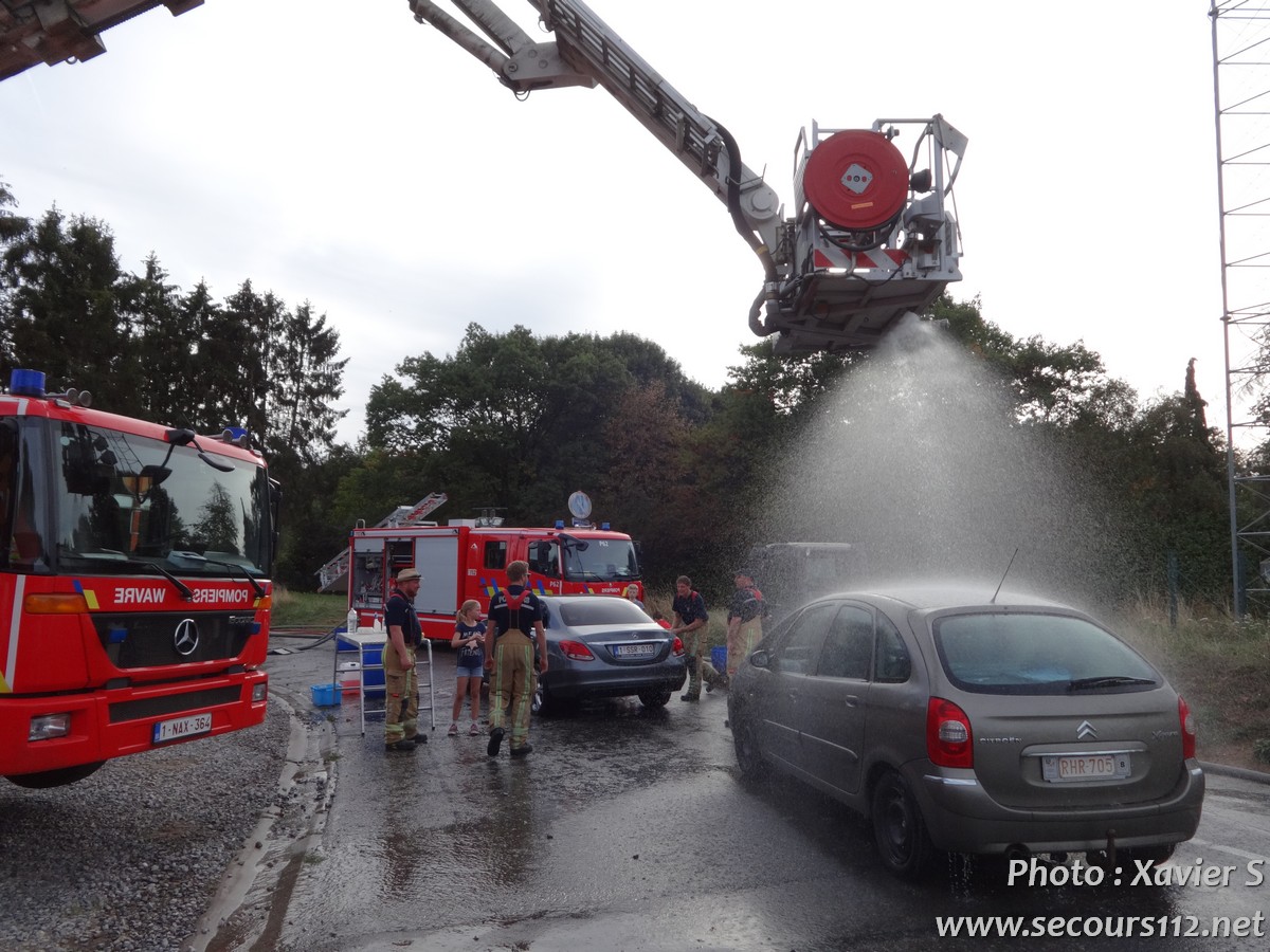 Car-Wash des Pompiers de Wavre - 8ieme édition (16/09/2018 + photos) Dsc08912
