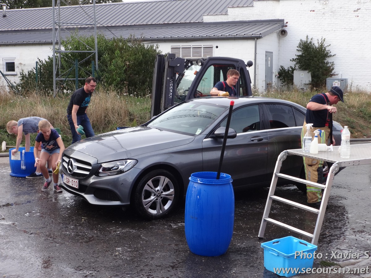 Car-Wash des Pompiers de Wavre - 8ieme édition (16/09/2018 + photos) Dsc08913