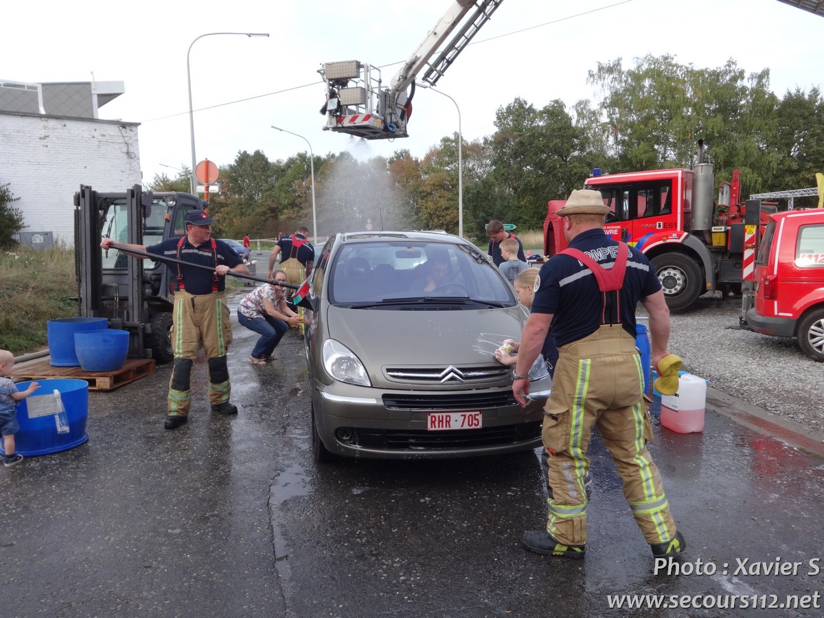 Car-Wash des Pompiers de Wavre - 8ieme édition (16/09/2018 + photos) Dsc09011