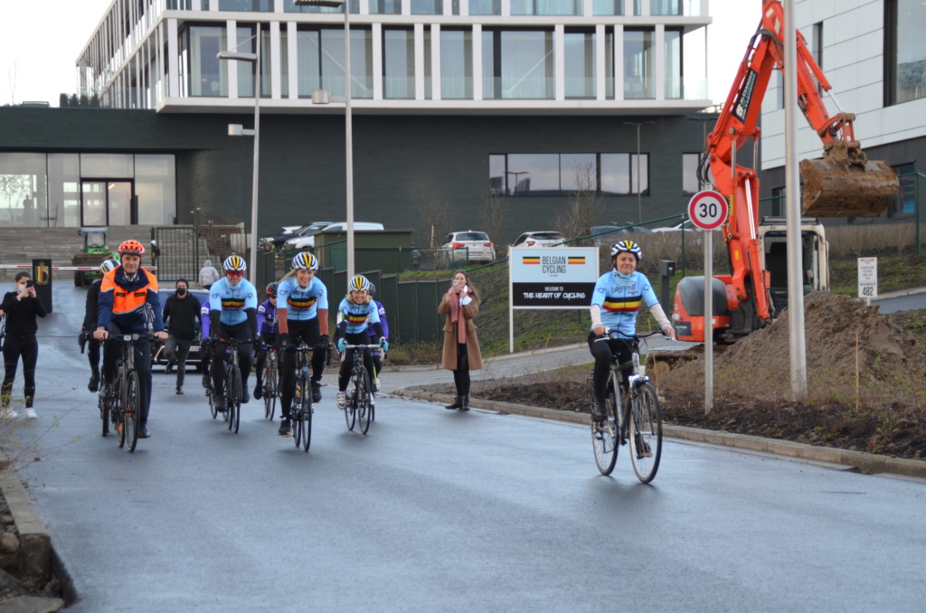 La Police Fédérale et Belgian Cycling collaborent en matière de recrutement et de sécurité + Photos Dsc_1081