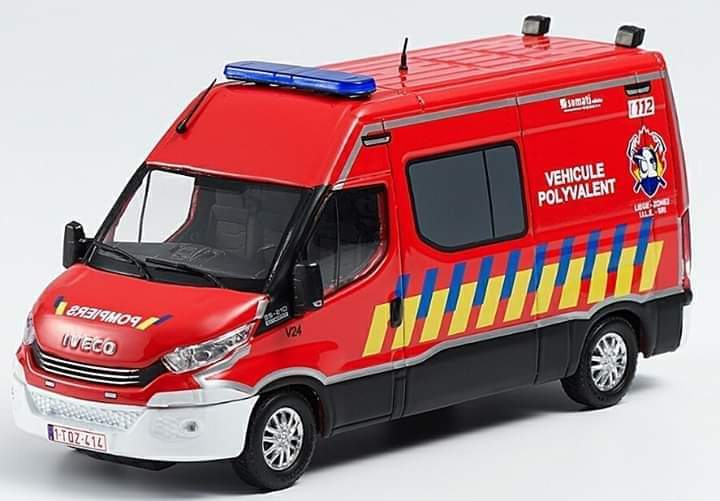 Iveco Daily pompiers et ambulance 1/43 chez Eligor Fb_img38