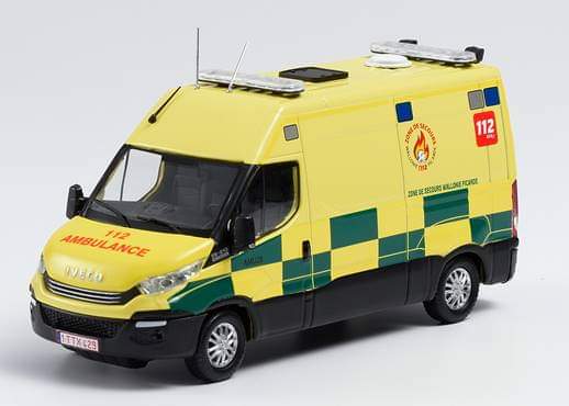 Iveco Daily pompiers et ambulance 1/43 chez Eligor Fb_img39