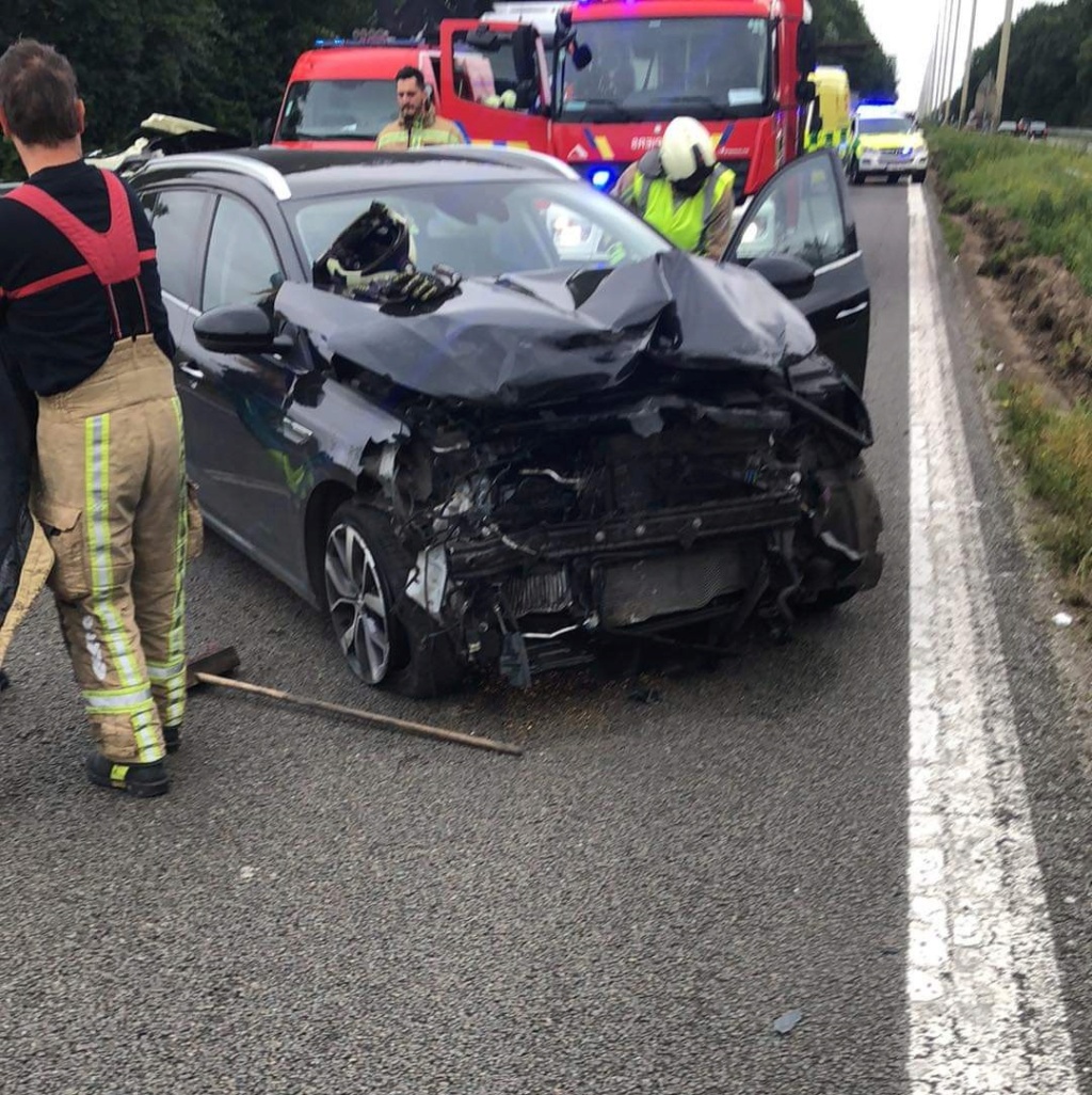A54 Luttre :  accident entre deux voitures et un camion (26-08-2021 + photos) Img_2533