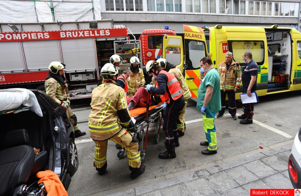 Accident de la circulation Chaussée de Charleroi à St-Gilles (29-08-2021 + photos) Whats162