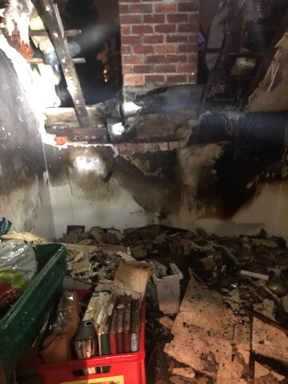 Une maison inhabitable à Watermael-Boitsfort à la suite d’un incendie (4-11-2021 + photos) Whats269