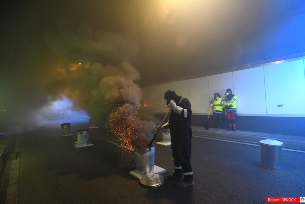 Bruxelles : exercice dans le tunnel Annie Cordy (14-04-2022 + photos & vidéos) Whats682