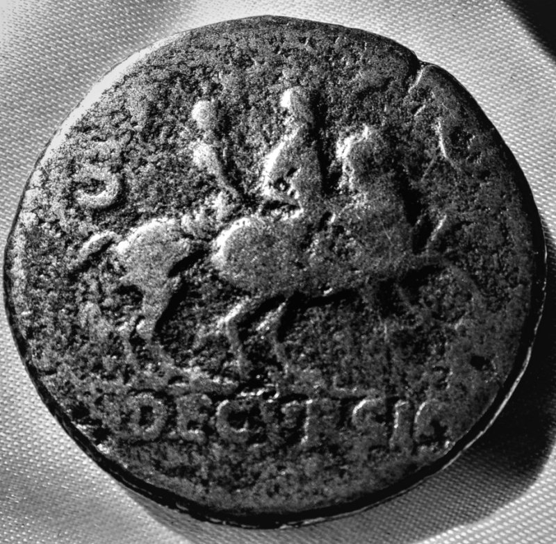 Identification sesterce Néron Decursio Aa210