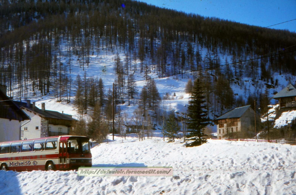 Toujours des classes de neige, ici à Villard-de-Lans.  _1010