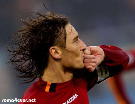 صور لملك روما Totti 27210