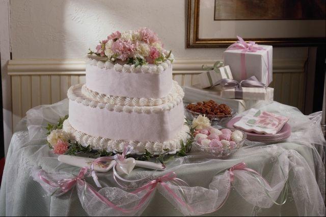 Wedding cakes 08052110