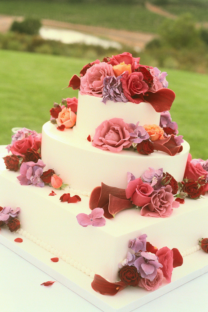 Wedding cakes 08072211