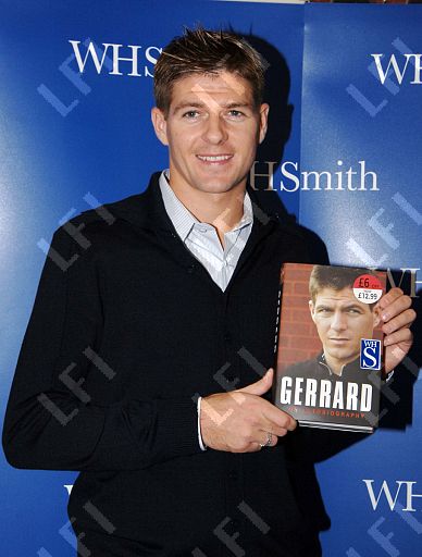 Hình ảnh của anh yêu Steven Gerrard - Page 3 82128_10