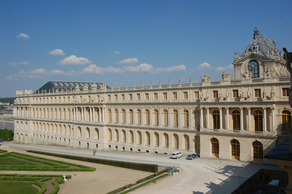 CHOSES TROUBLANTES AU DOMAINE DE VERSAILLES....... - Page 2 Chzete10