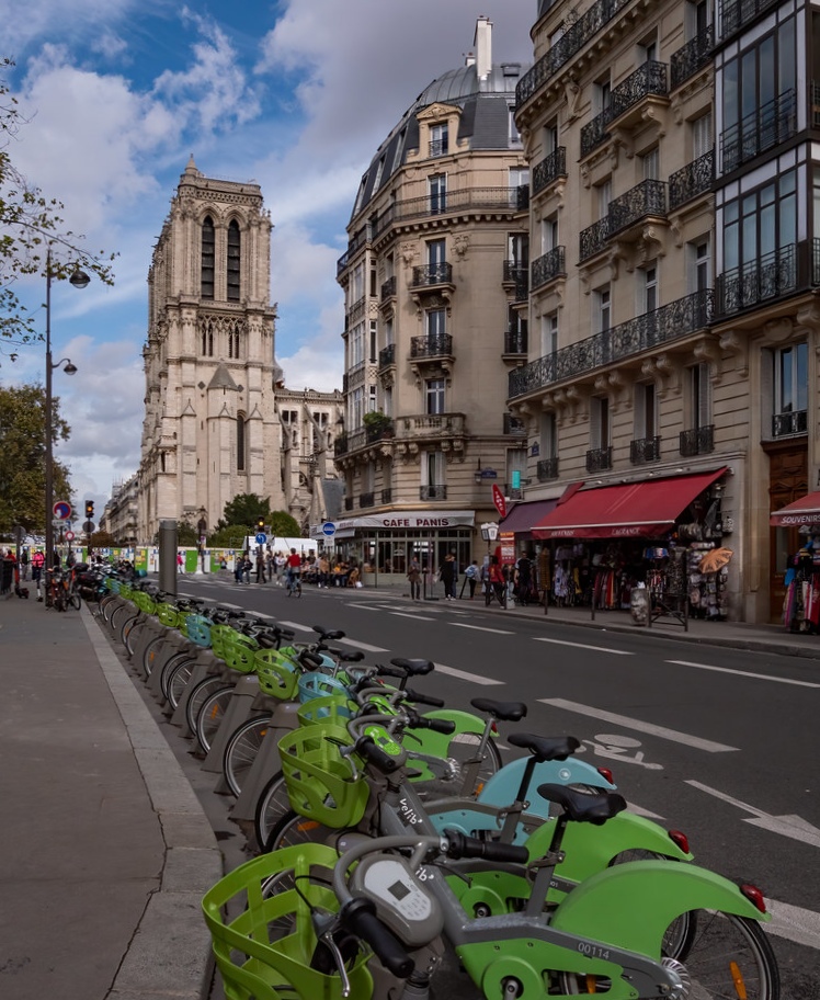 A Paris en vélo... 48840410