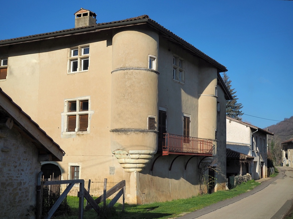 Maison à tourelles Pc174315