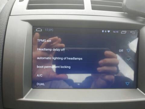 Comment installer un autoradio Android Peugeot 407 ?