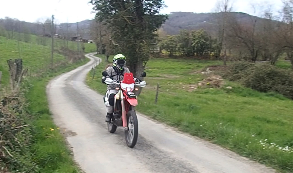 honda -  ( 450 honda) petit pilote sur moto de ouff  Ex-xt10