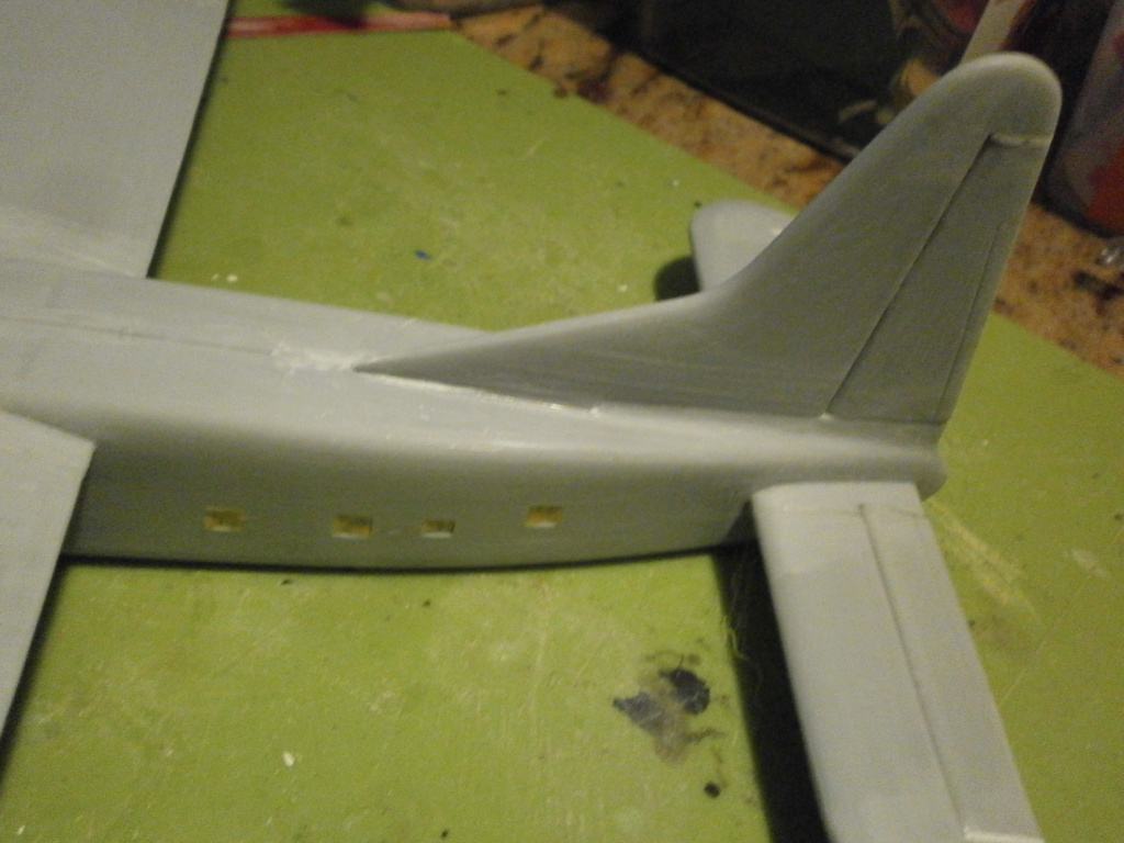 [Airfix] Bristol 170 MK 32 Superfreighter - Terminé - Page 2 2433