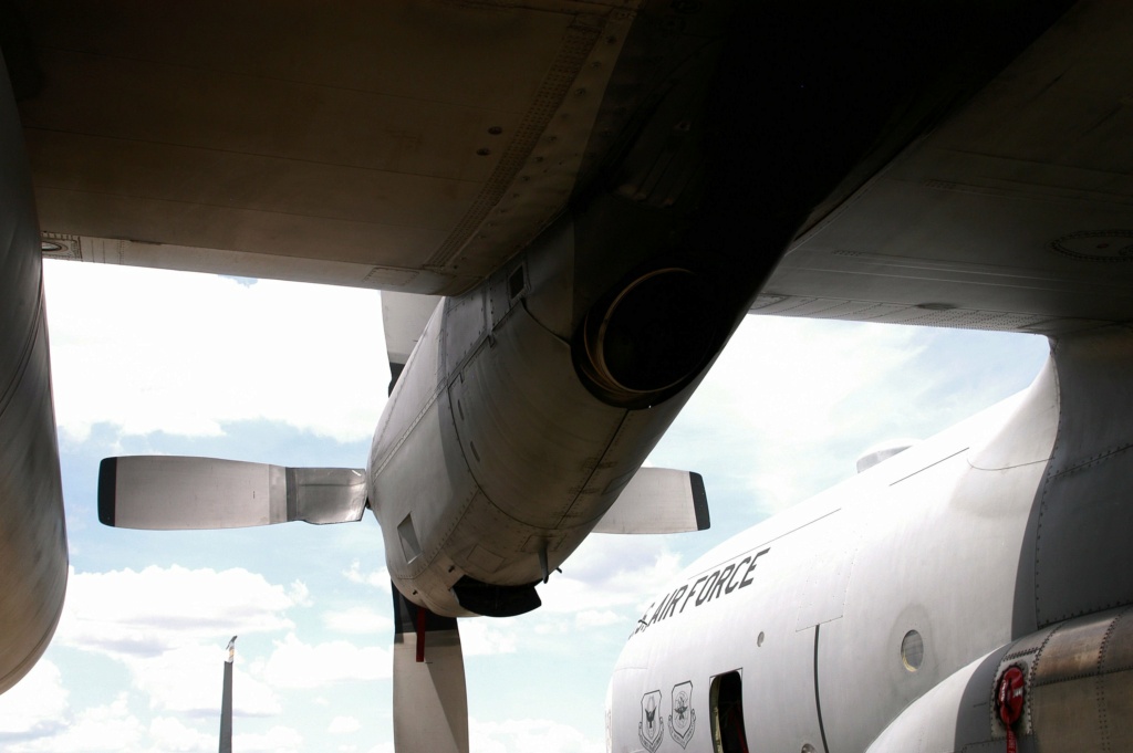 [Italeri] Lockheed C 130 H Hercules - Terminé - Page 2 2732