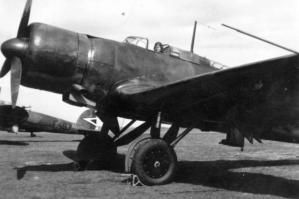 [bidouille] Heinkel He 70K ou He 170 en Hongrie  Fini Heinke12