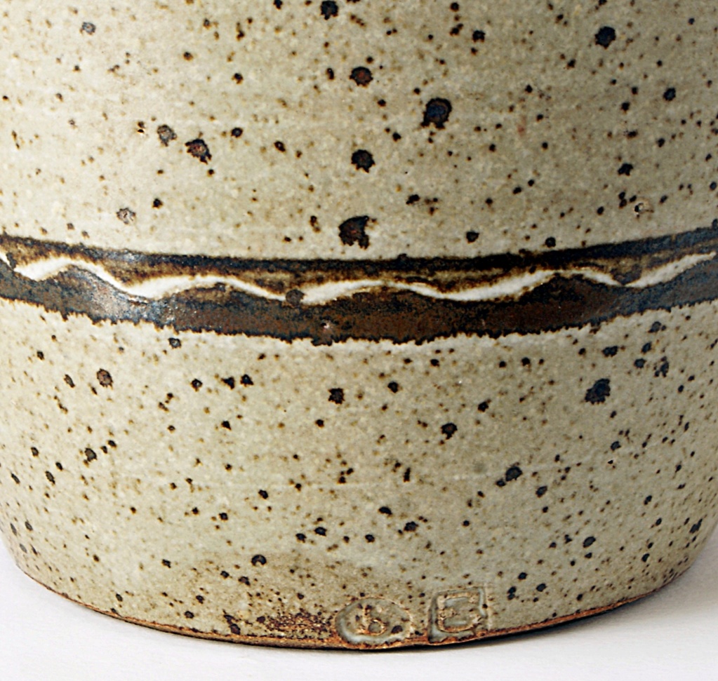 Eric Golding, Branscombe Pottery  Dsc04140