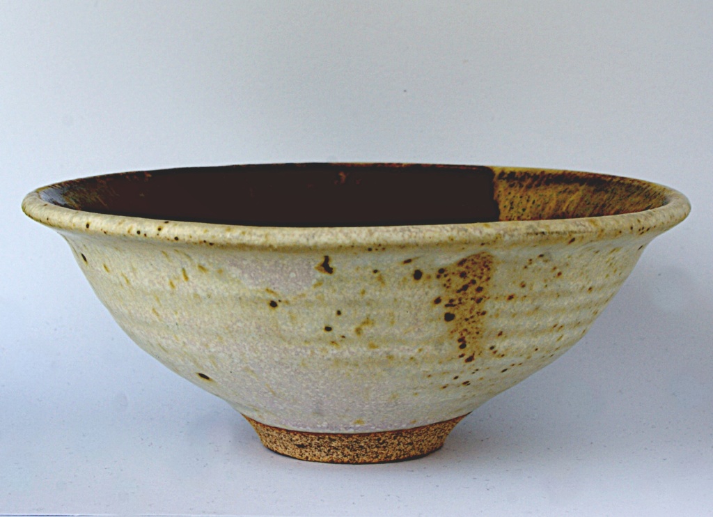 studio-pottery-bowl