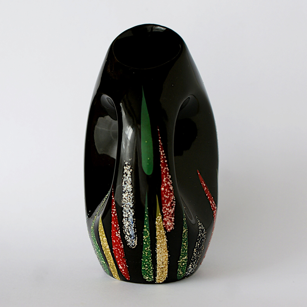 British Retro Pottery Vase//Bottle Dsc05425