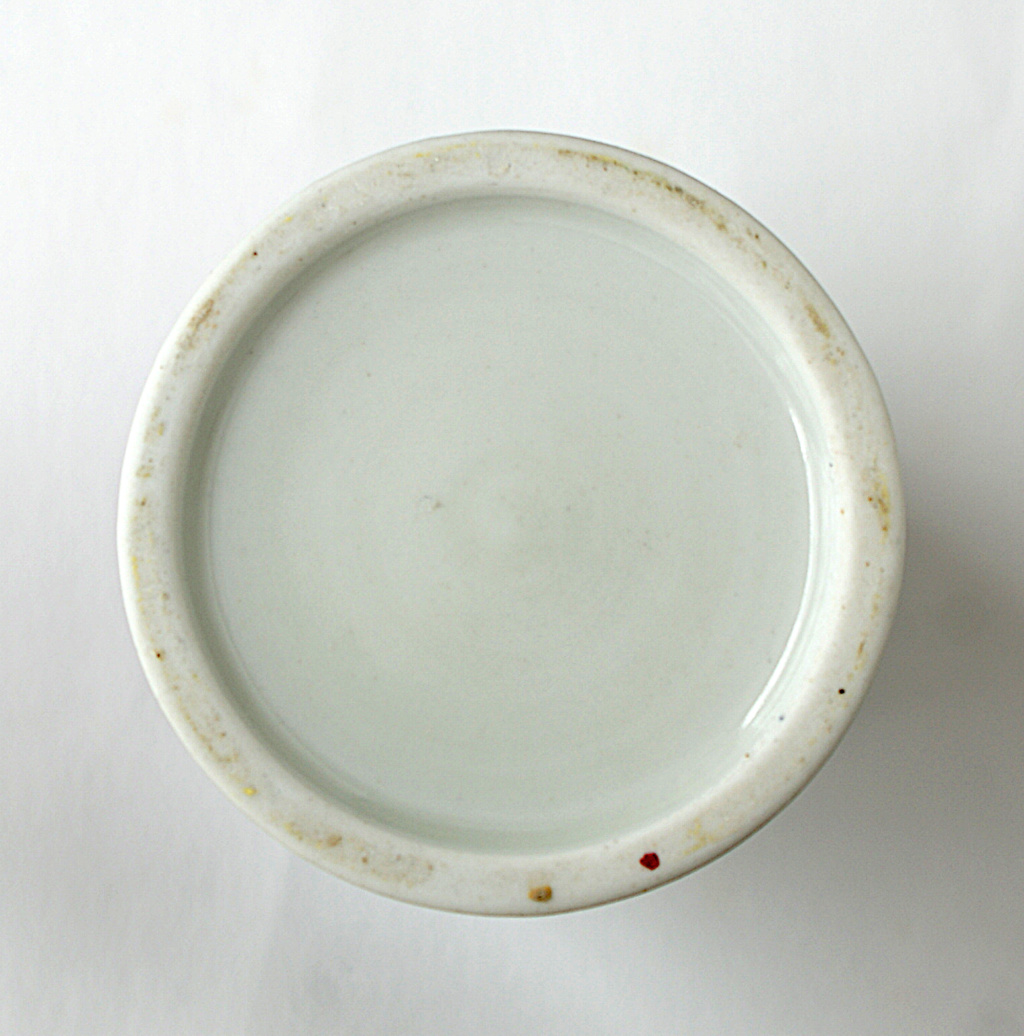 Oriental Brush Pot Or Vase Dsc05430