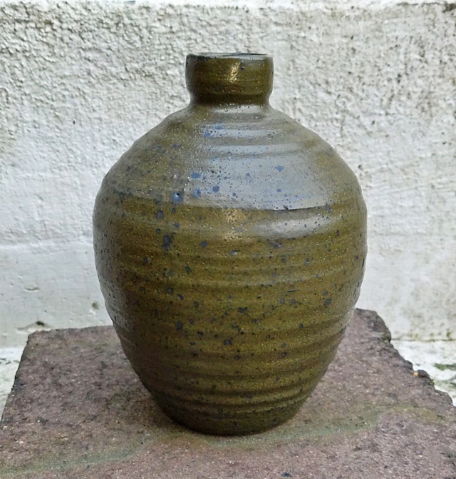 Pottery Bottle Vase Img_2016