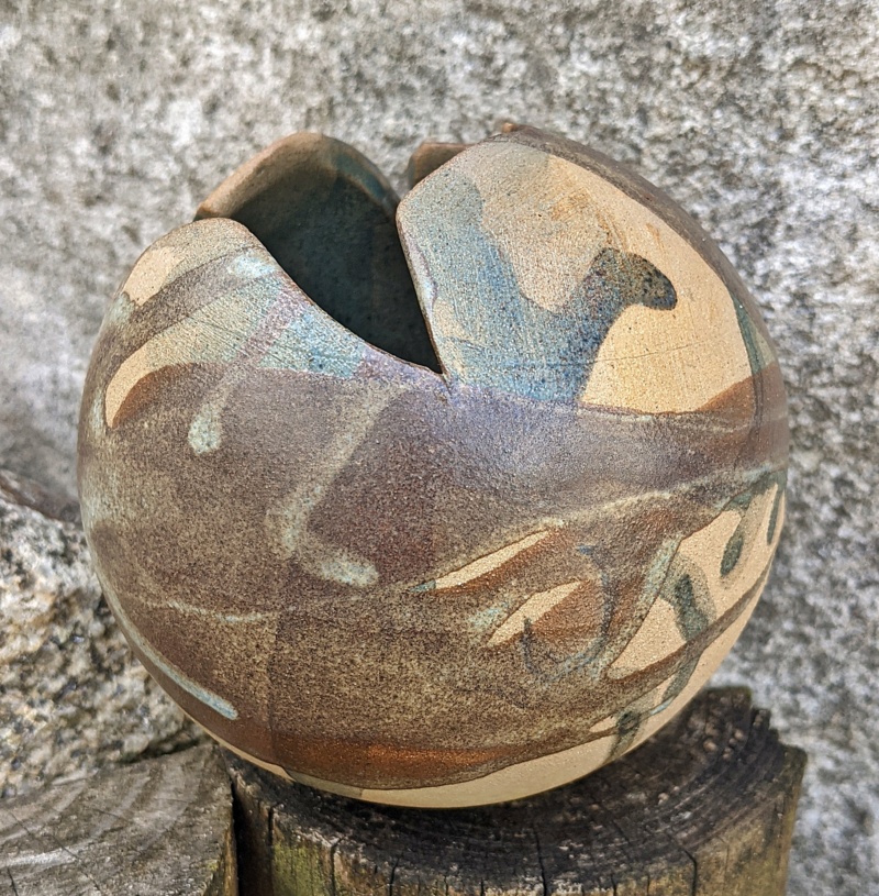Ball Shaped Studio Pottery Pot Pxl_2061