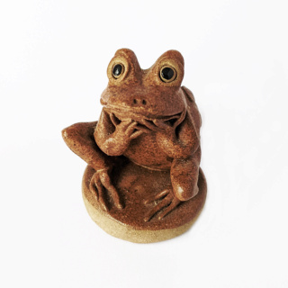 Pottery Frog SH/HS Mark by Dovecote Pottery  Pxl_2178