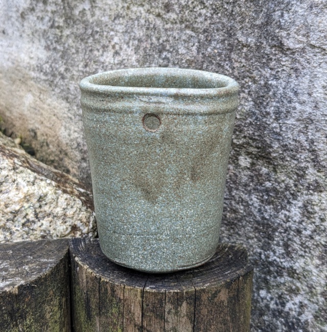 Mill Pottery Wall Pocket Vase Pxl_2340