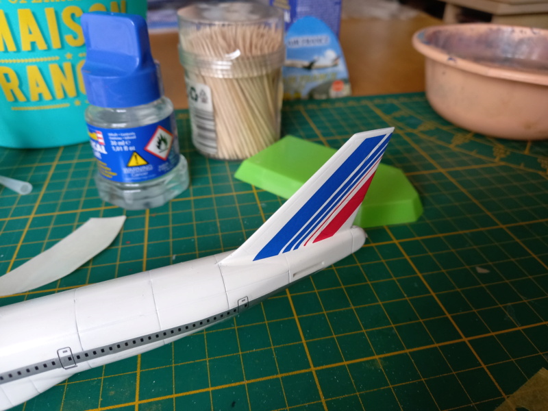 [KITECH] BOEING B 747-400 Cie AIR FRANCE 1/300ème Réf 8M 364 00552