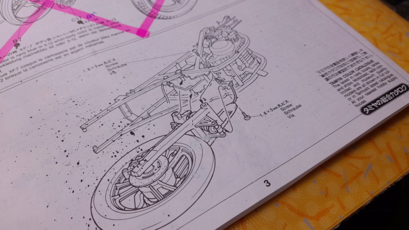 [TAMIYA] SUZUKI RG 250 WALTER WOLF 1/12ème Réf 14053 00699