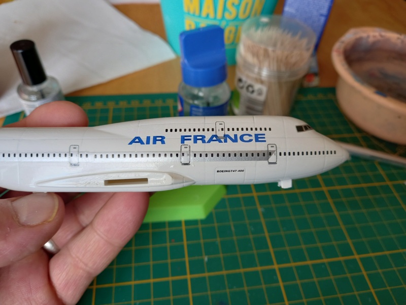 [KITECH] BOEING B 747-400 Cie AIR FRANCE 1/300ème Réf 8M 364 00840