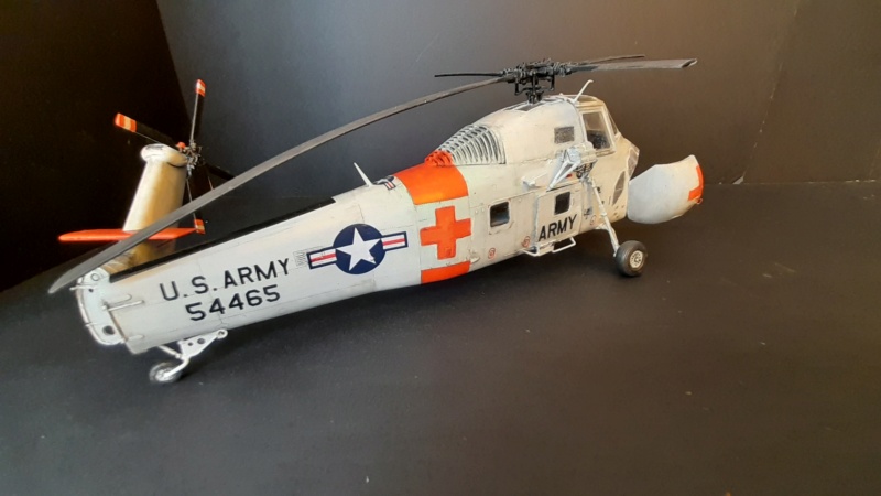 [TRUMPETER] SIKORSKY CH- 34 US ARMY RESCUE Réf 02883   - Page 4 02729