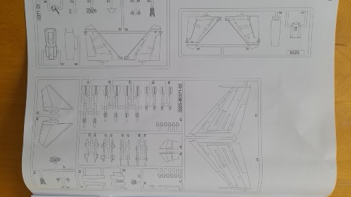 SOUKHOÏ Su-27 UB/P UKRAINE 1/72ème Réf 80371 07511