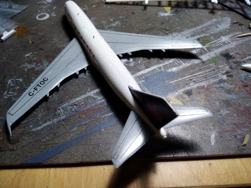 [REVELL] BOEING 747-200 1/390ème Réf 04210 747-2037