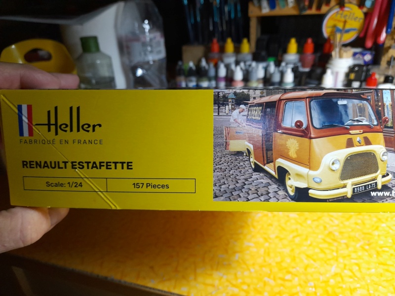 RENAULT ESTAFETTE Boulangerie de mes Amis  1/24ème Réf 80743 Boulan11