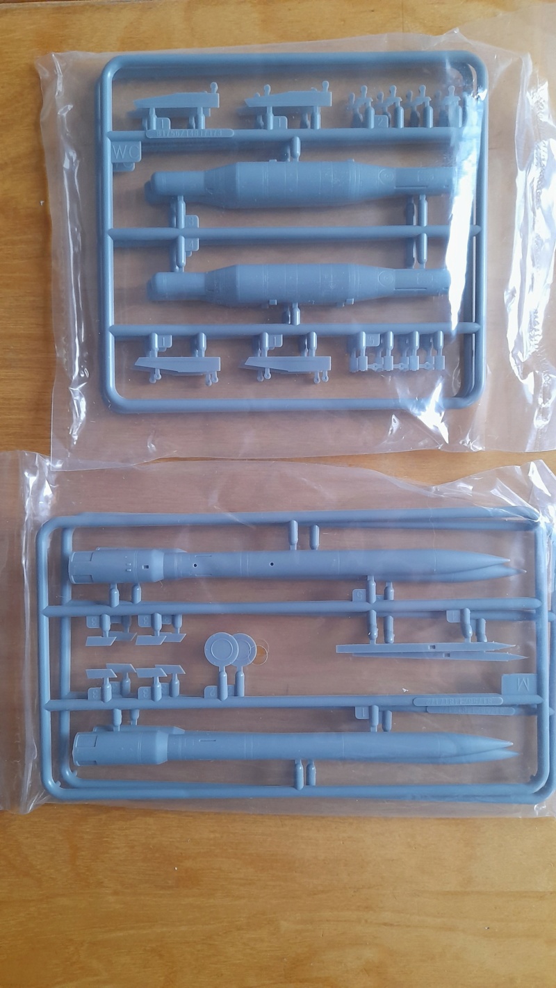 donne tous les missiles du SU-34 au 1/48ème ... Dons_018