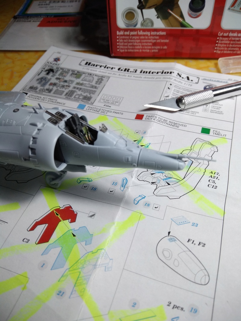 Hawker Harrier GR-3  AIRFIX A04055 Harrie22