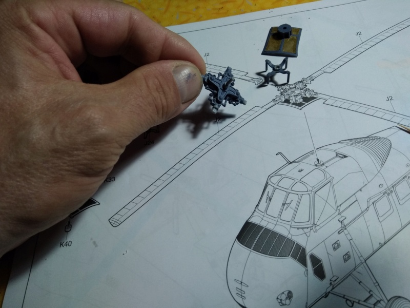 [GALLERY MODELS] SIKORSKY HH-34 J  CHOCTAW USAF Combat Rescue Réf 64104  - Page 2 Hh-34156