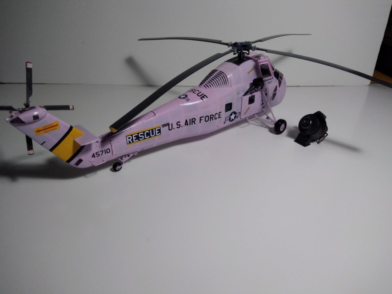 [GALLERY MODELS] SIKORSKY HH-34 J  CHOCTAW USAF Combat Rescue Réf 64104  - Page 3 Hh-34177
