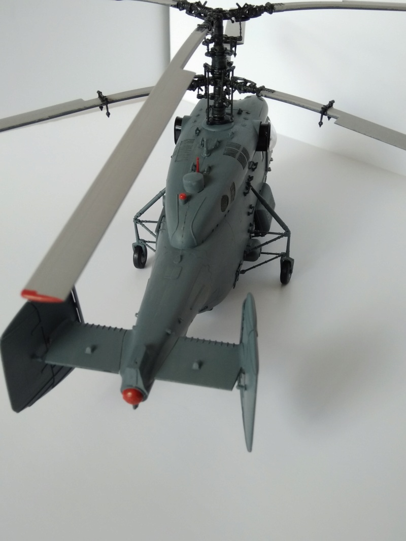 Kamov KA-27 Helix 1/48 de Hobby Boss  - Page 4 K_00810